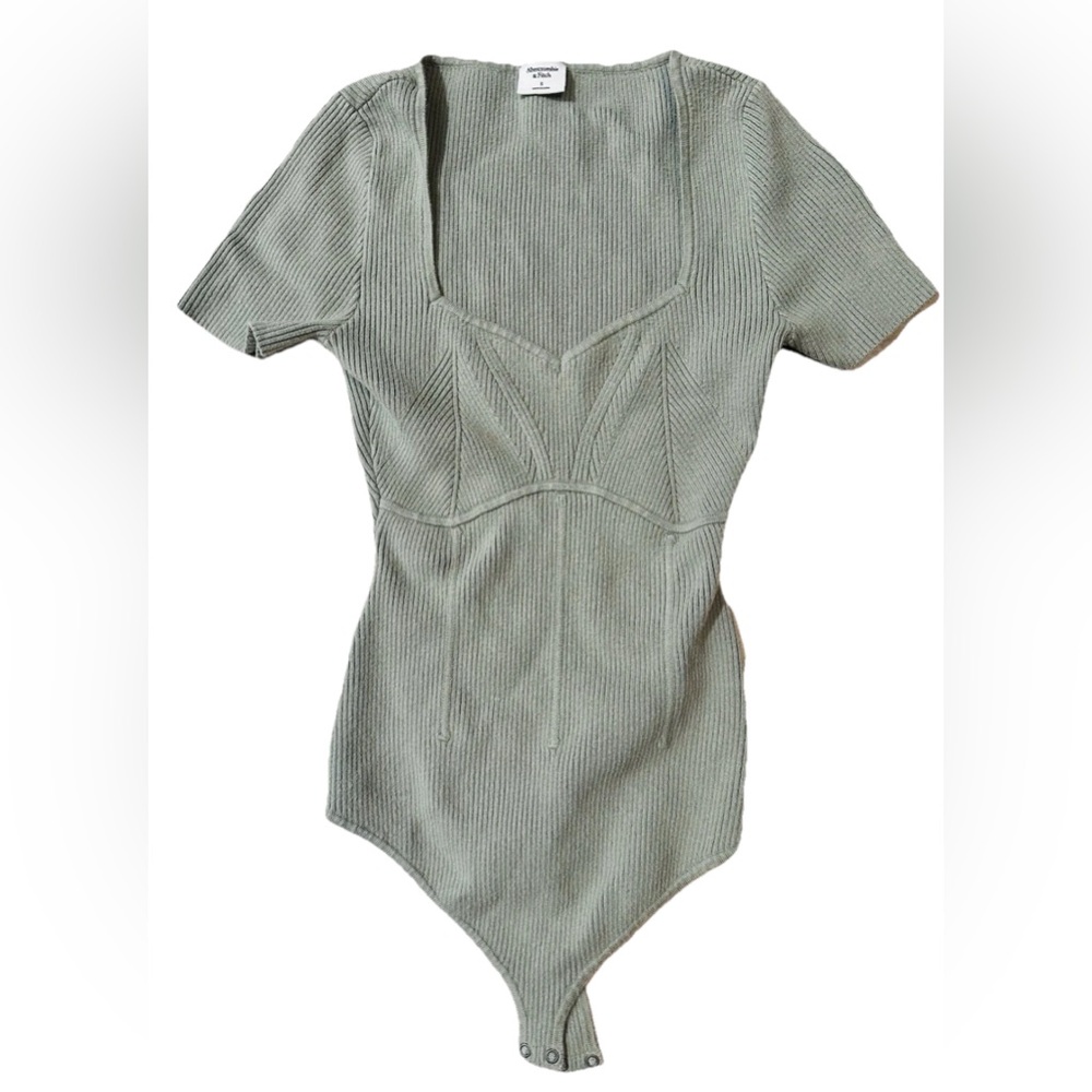 Abercrombie Bodysuit stretch ribbed short sleeve green S Bodycon Sweetheart Neck